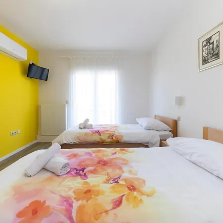 Irena Guest house