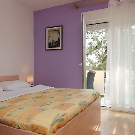 Irena Guest house 3*