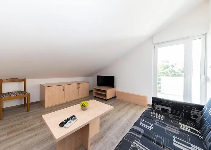 Irena Guest house 3*