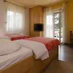 Pensión Irena 3*