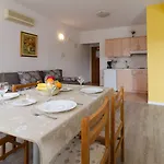 Irena Pensión 3*