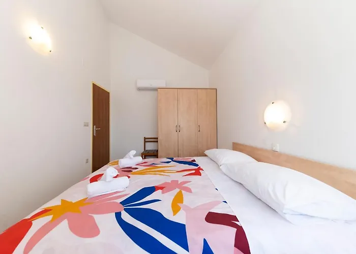 Irena 3* Ζαντάρ