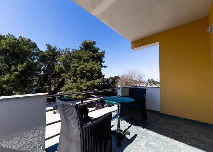 Гостьовий будинок Irena Задар